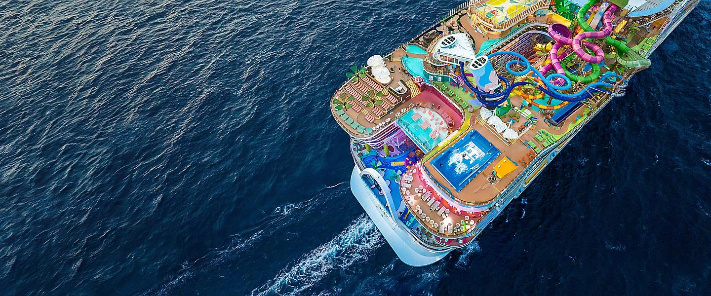 Royal Caribbean’s Icon of the Seas sailing at sea